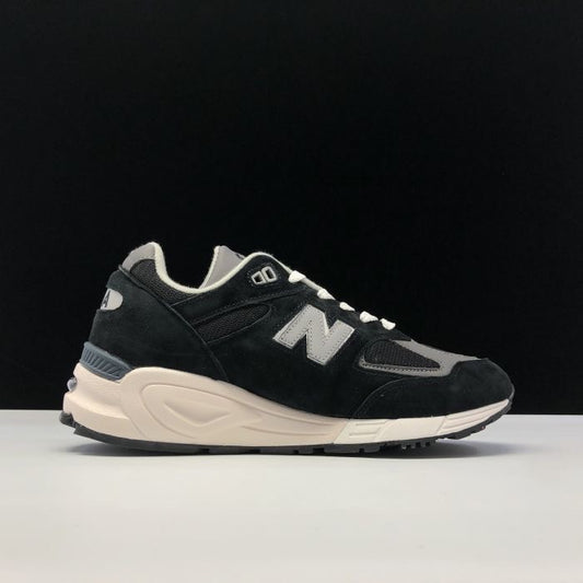 New Balance 990 “Black-Grey”