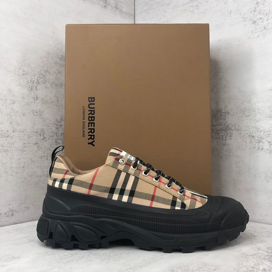 Burberry Arthur "Beige"