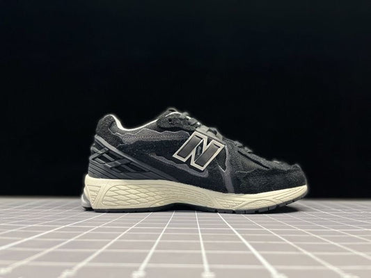 New Balance 1906R “Black-Grey”