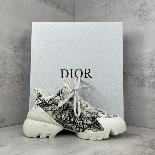 Dior D-Connect "White-Black"