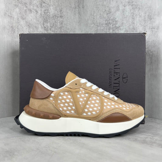 Valentino Garavani Netrunner "Camel Brown-White"
