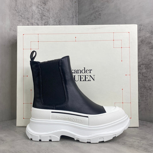 Alexander McQueen Tread Slick Chelsea Boots "Black-White"