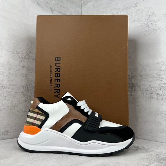 Burberry Ramsey "White-Black-Brown"